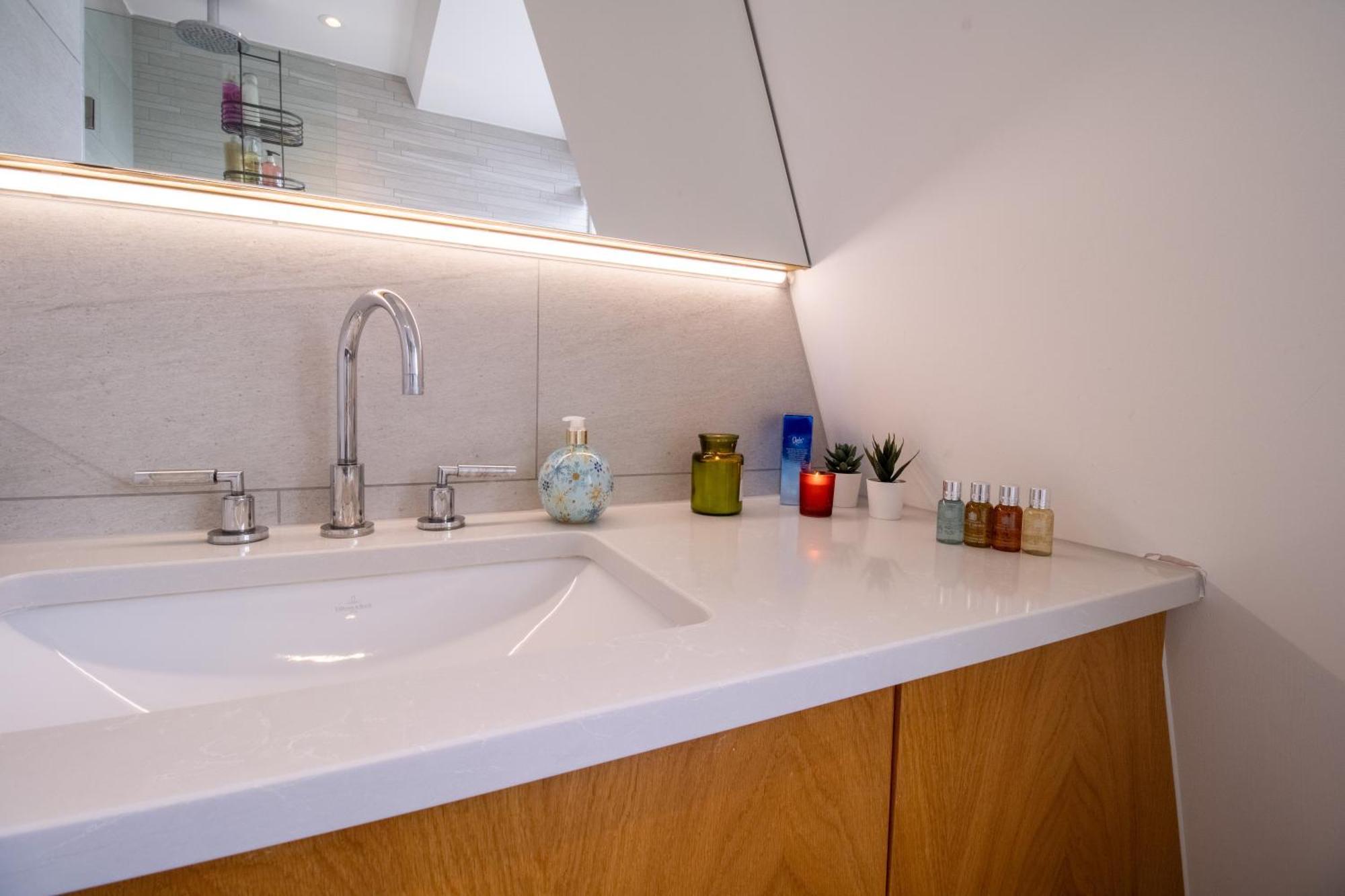 Luxurious 1-Bedroom Penthouse In Marble Arch 71 Лондон Екстер'єр фото