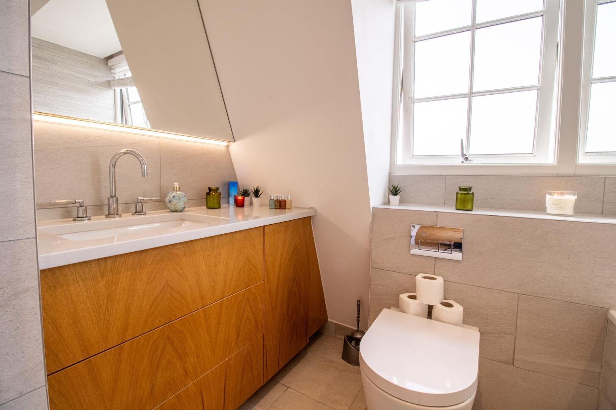 Luxurious 1-Bedroom Penthouse In Marble Arch 71 Лондон Екстер'єр фото